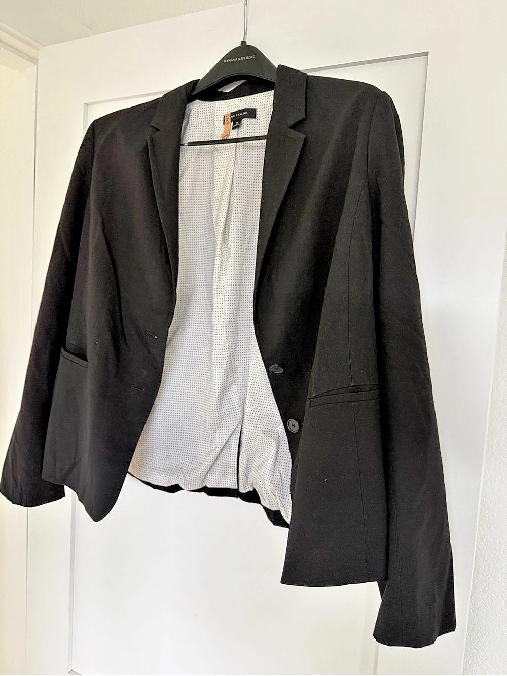 Ann Taylor Black Blazer Size 16 Like New